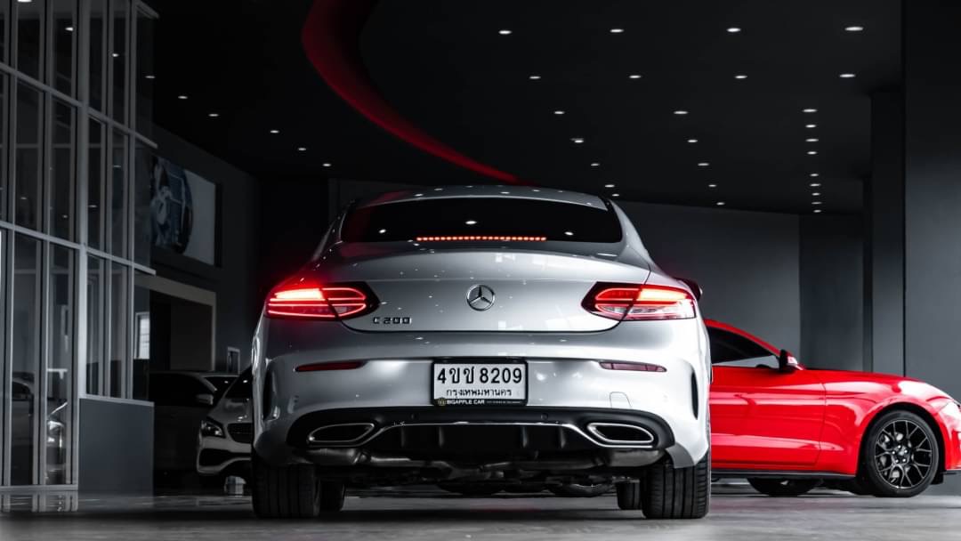 2019 Mercedes-Benz C-Class C 220 d AMG สีเงิน (รูปที่ 5)