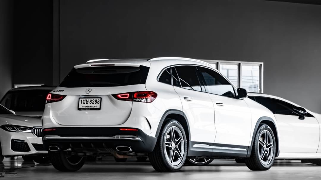 2021 Mercedes-Benz GLA-Class GLA 200 AMG สีเงิน (รูปที่ 4)