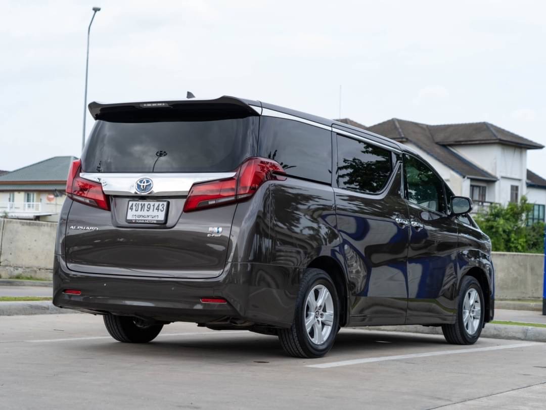 2018 Toyota Alphard สีน้ำตาล (รูปที่ 2)