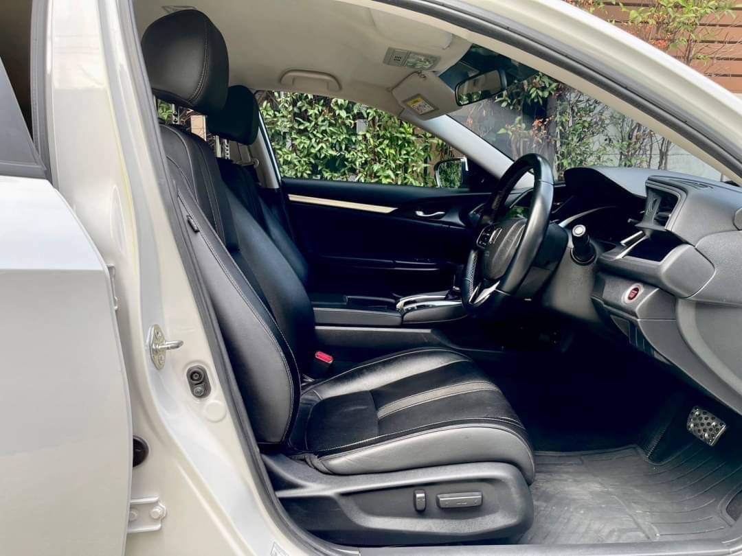 2020 Honda Civic Sedan สีขาว (รูปที่ 11)