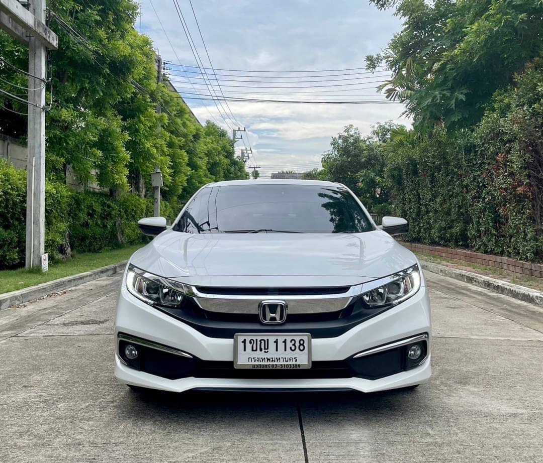 2020 Honda Civic Sedan สีขาว (รูปที่ 2)