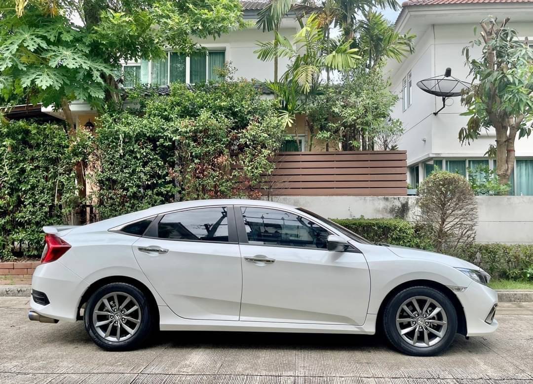 2020 Honda Civic Sedan สีขาว