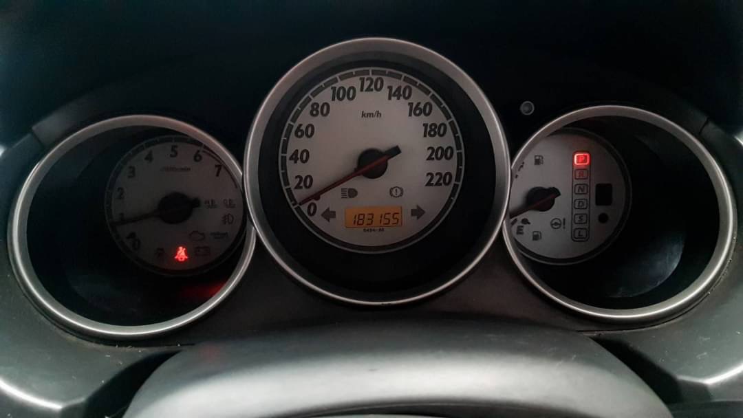 2005 Honda Jazz GD สีดำ (รูปที่ 9)