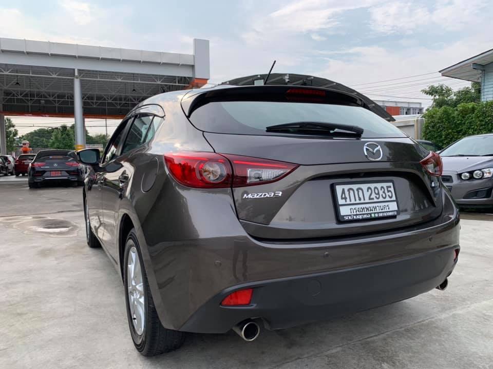 Mazda 3 Hatchback ปี 2015 สีเทา (รูปที่ 4)