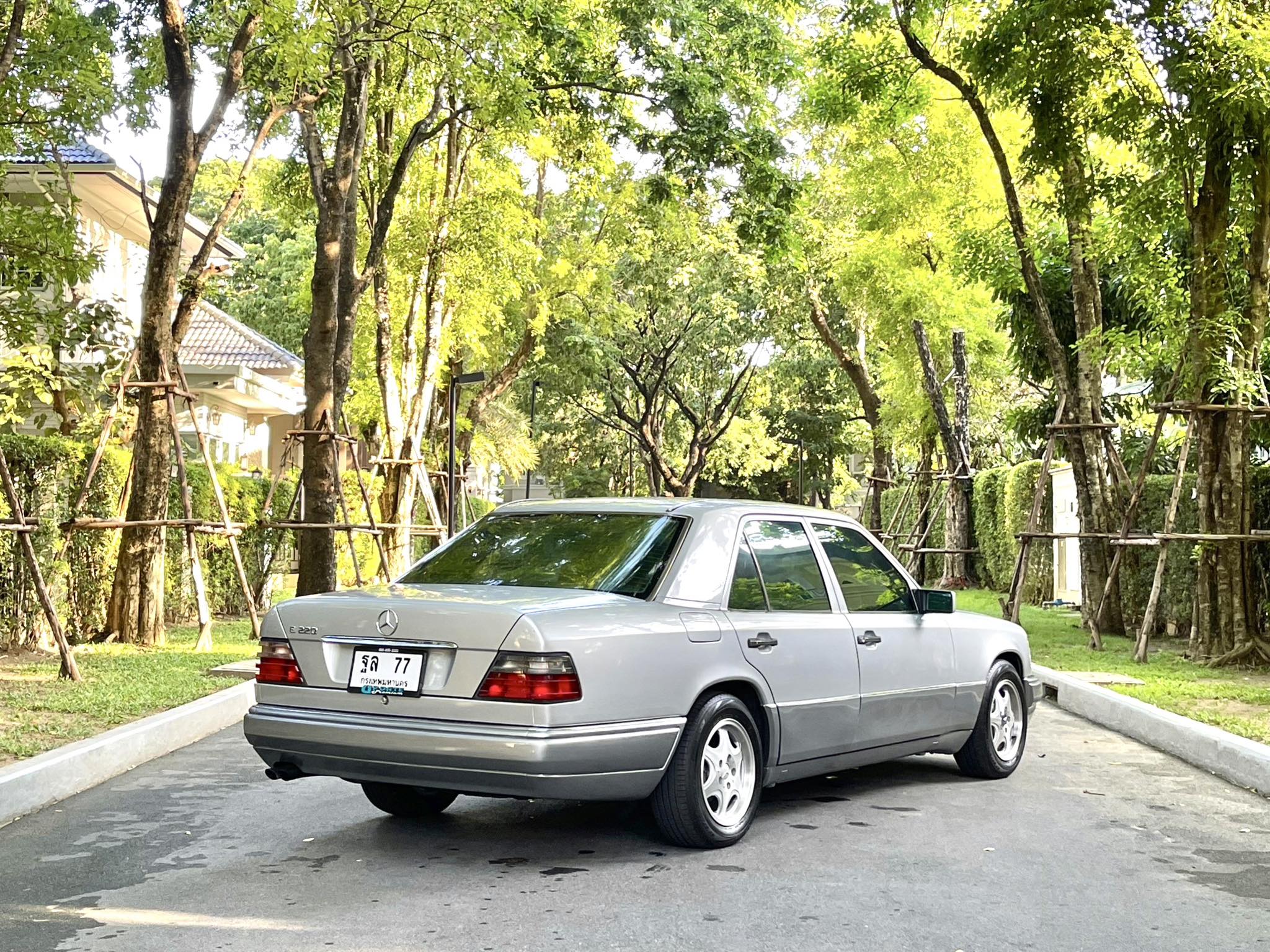 Mercedes Benz E220 รถบ้านพร้อมใช้ ขายตัดใจ (รูปที่ 6)