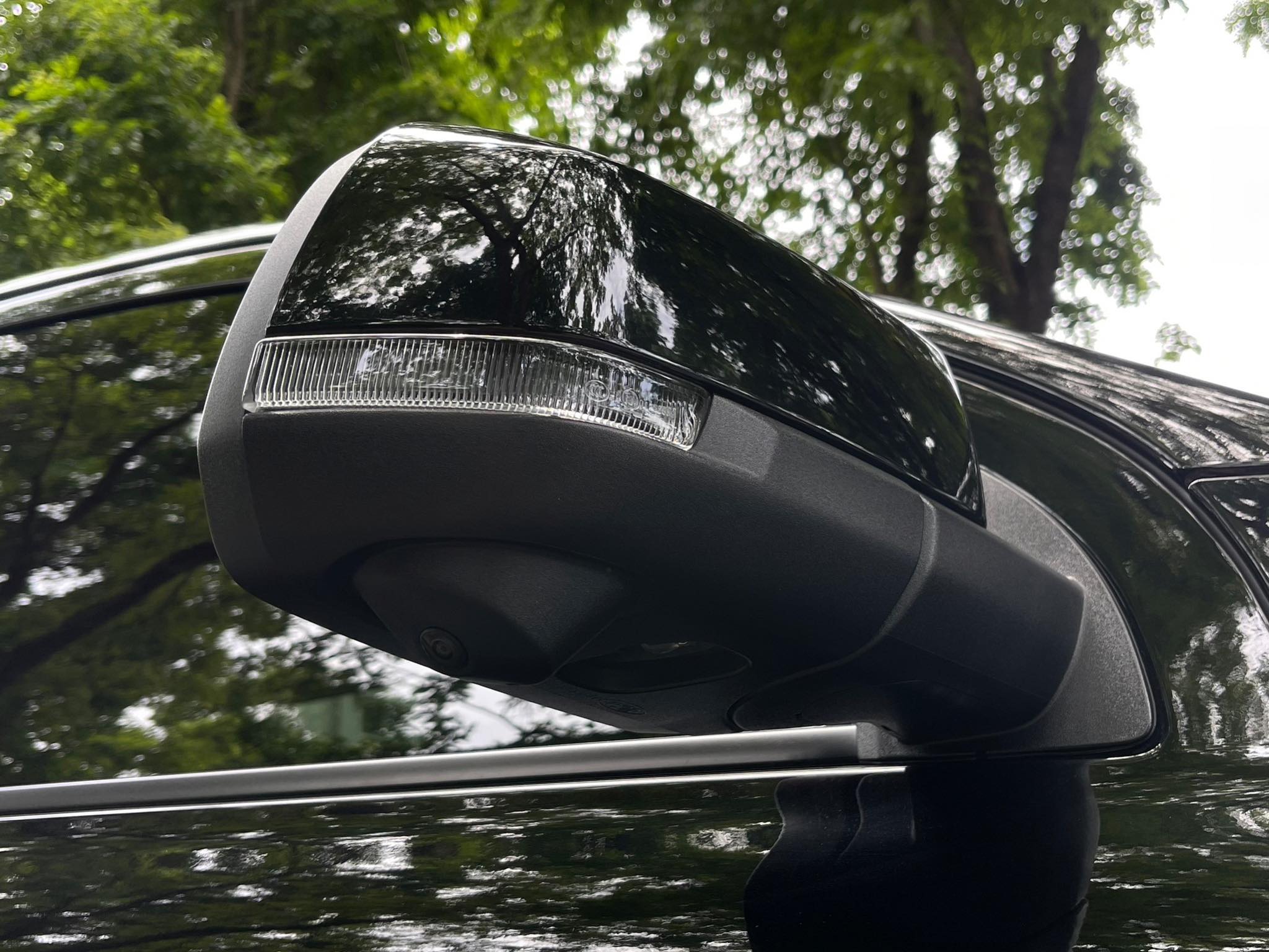 Ford Raptor รุ่นใหม่ล่าสุด หมื่นโล อย่ากระพริบตา (รูปที่ 15)