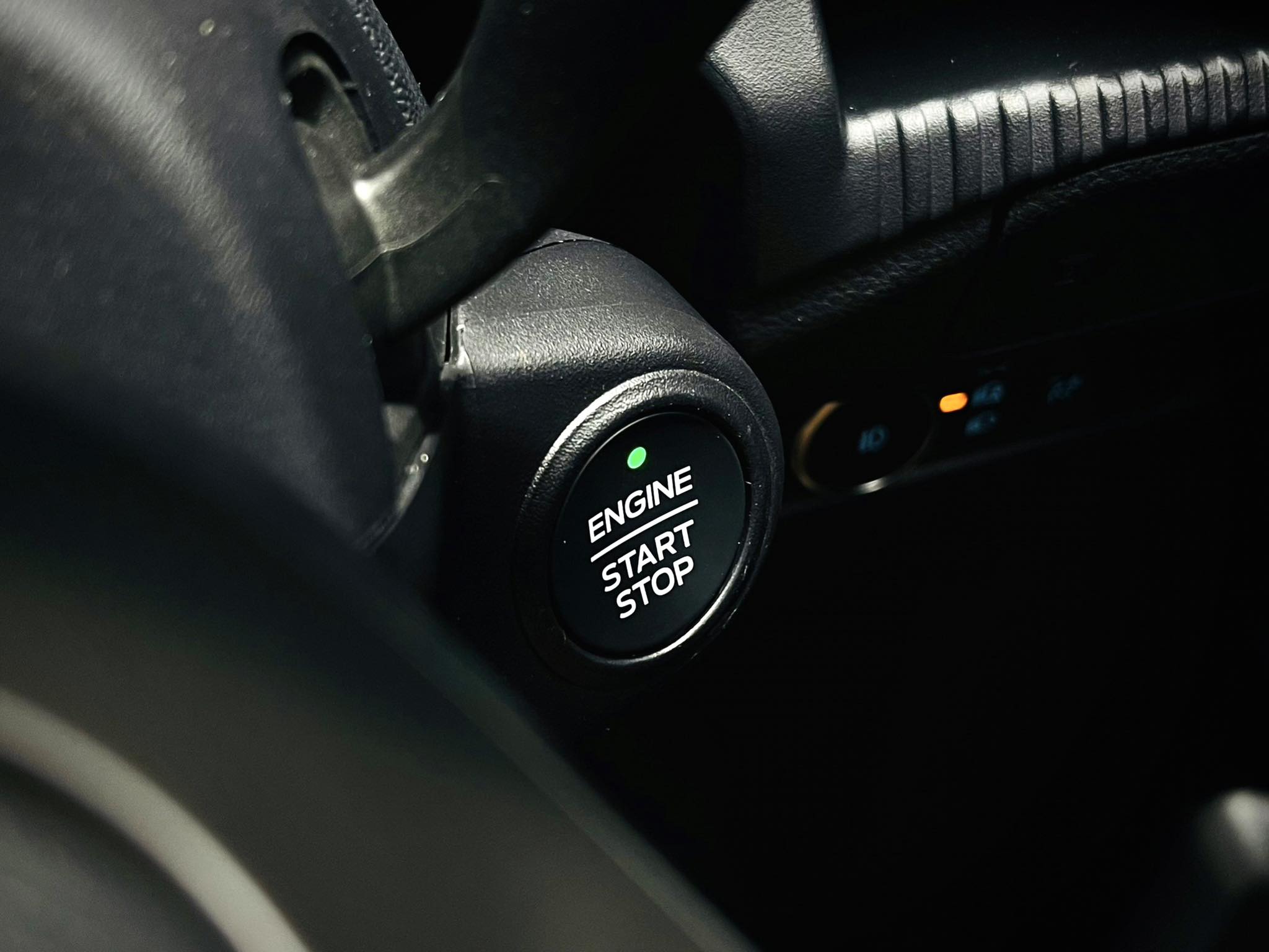 Ford Raptor รุ่นใหม่ล่าสุด หมื่นโล อย่ากระพริบตา (รูปที่ 42)