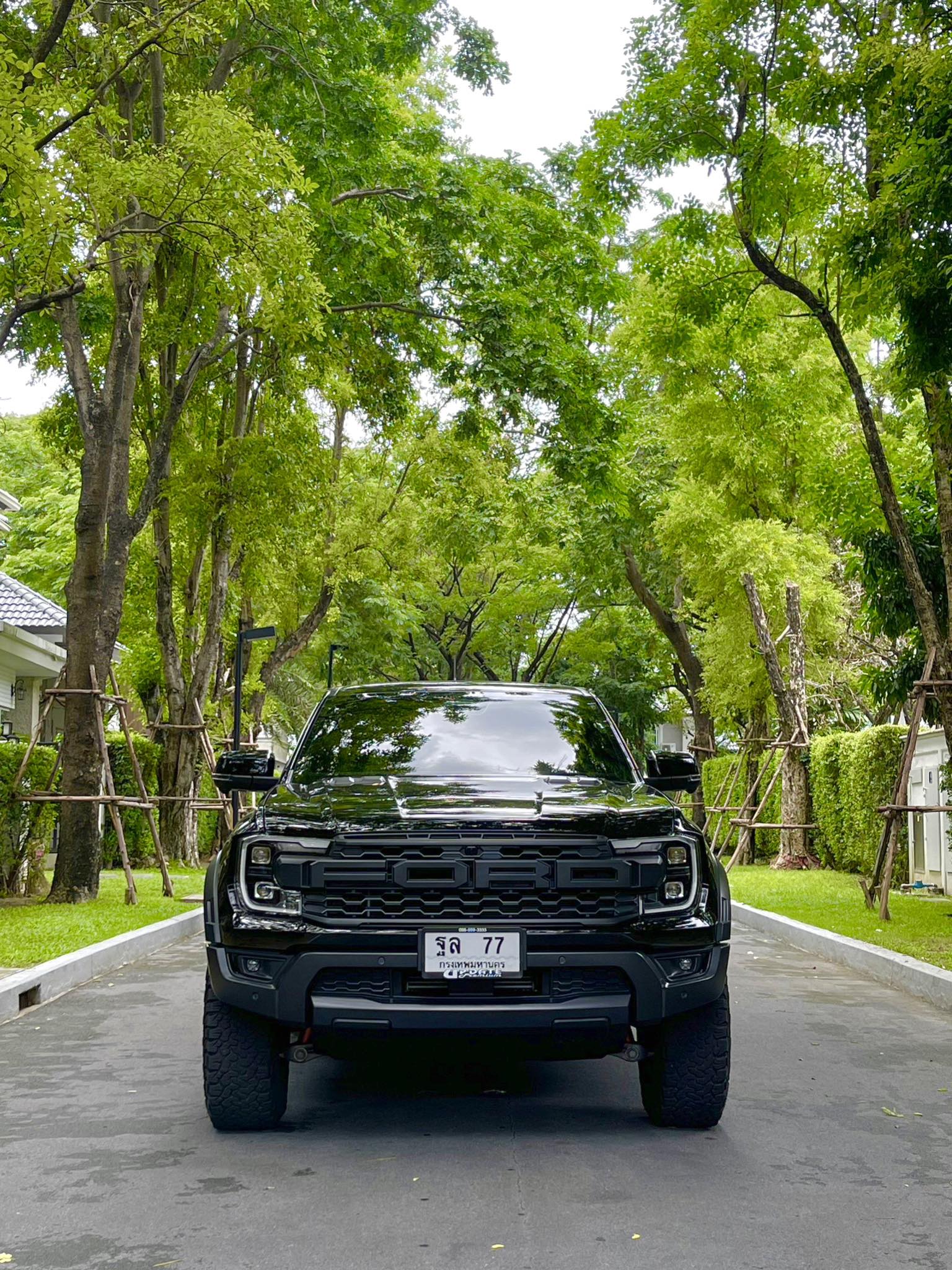 Ford Raptor รุ่นใหม่ล่าสุด หมื่นโล อย่ากระพริบตา