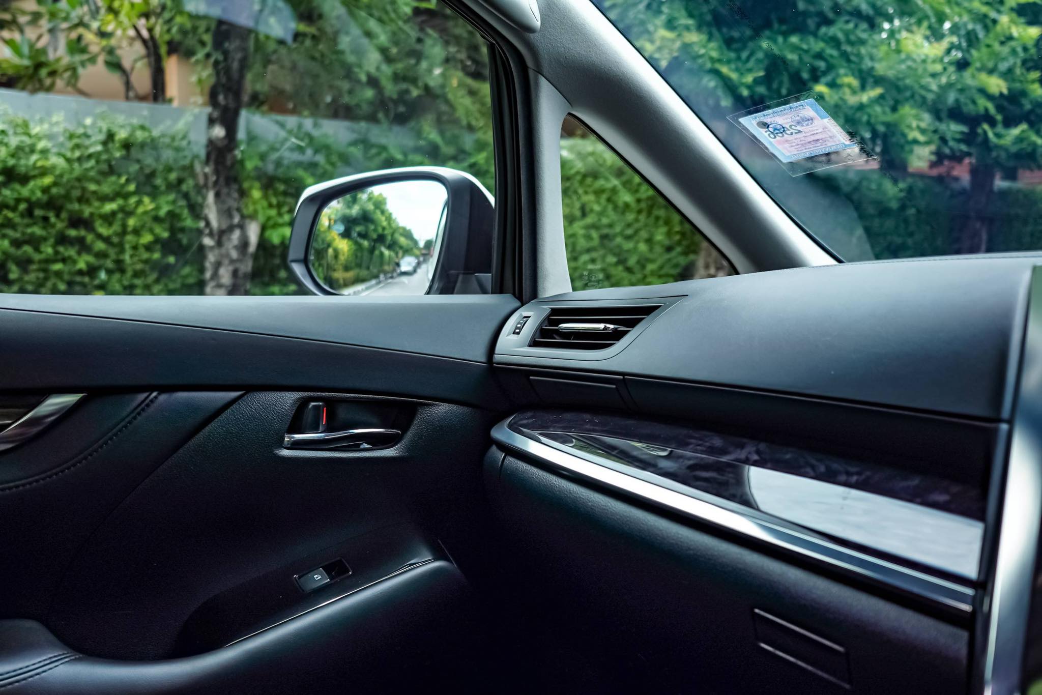 Toyota Alphard SRC Hybrid คันนี้รุ่นพิเศษจากป้ายแดง ขายถูกมากคะ ตัวถังสวยจัดเลย (รูปที่ 34)