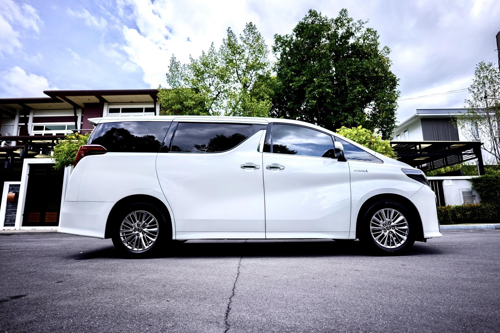 Toyota Alphard SRC Hybrid คันนี้รุ่นพิเศษจากป้ายแดง ขายถูกมากคะ ตัวถังสวยจัดเลย (รูปที่ 20)