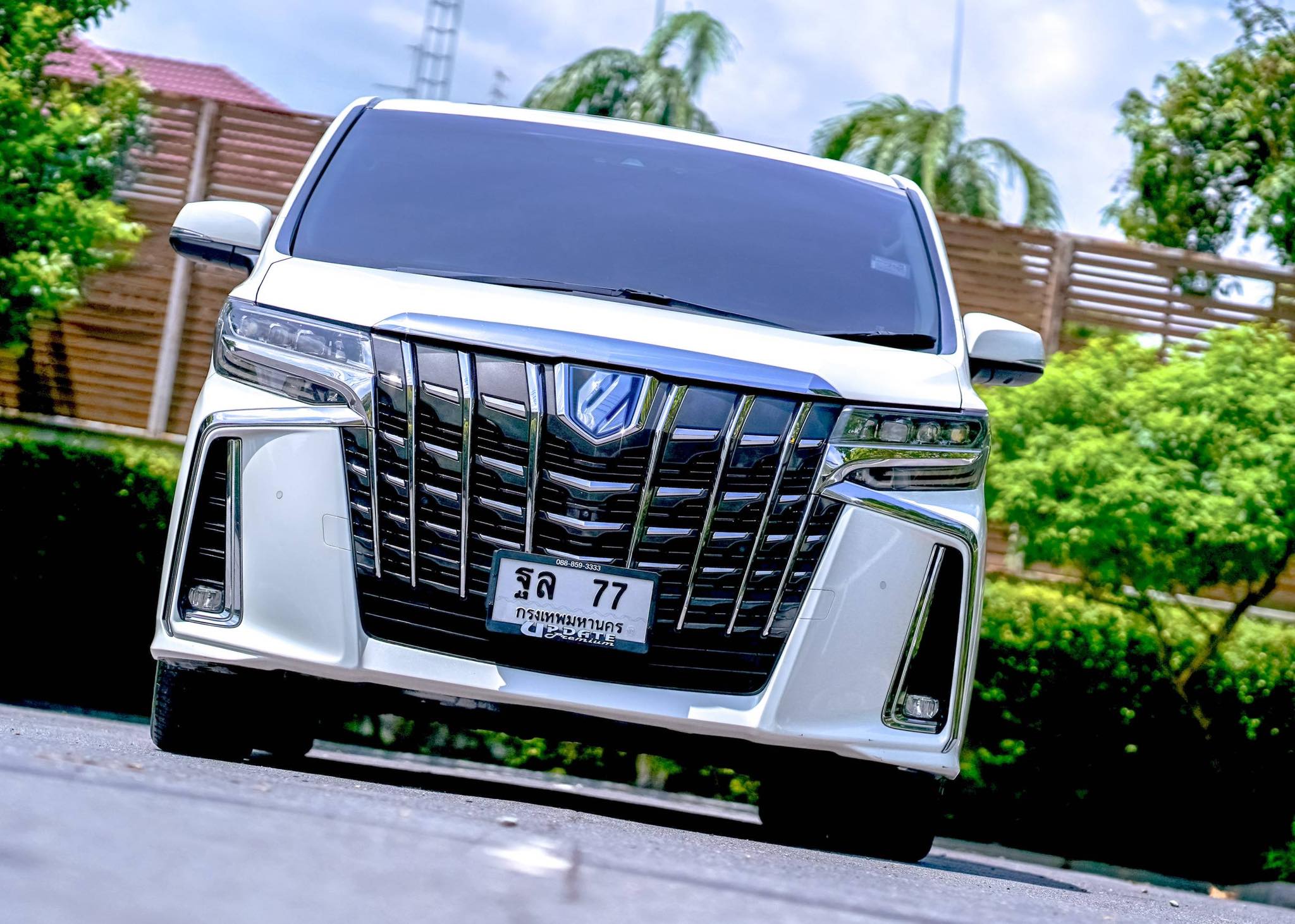 Toyota Alphard SRC Hybrid คันนี้รุ่นพิเศษจากป้ายแดง ขายถูกมากคะ ตัวถังสวยจัดเลย (รูปที่ 6)