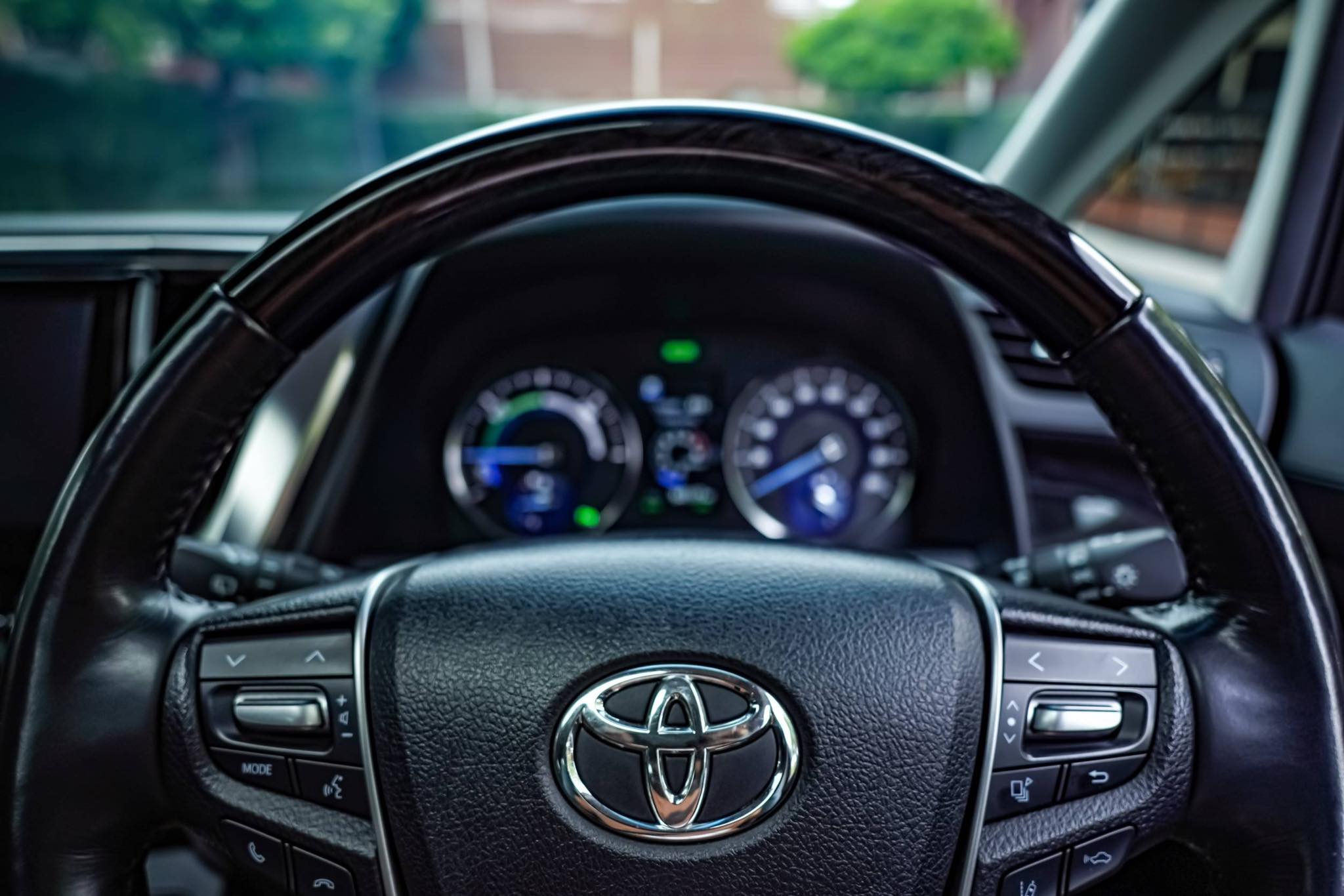 Toyota Alphard SRC Hybrid คันนี้รุ่นพิเศษจากป้ายแดง ขายถูกมากคะ ตัวถังสวยจัดเลย (รูปที่ 40)