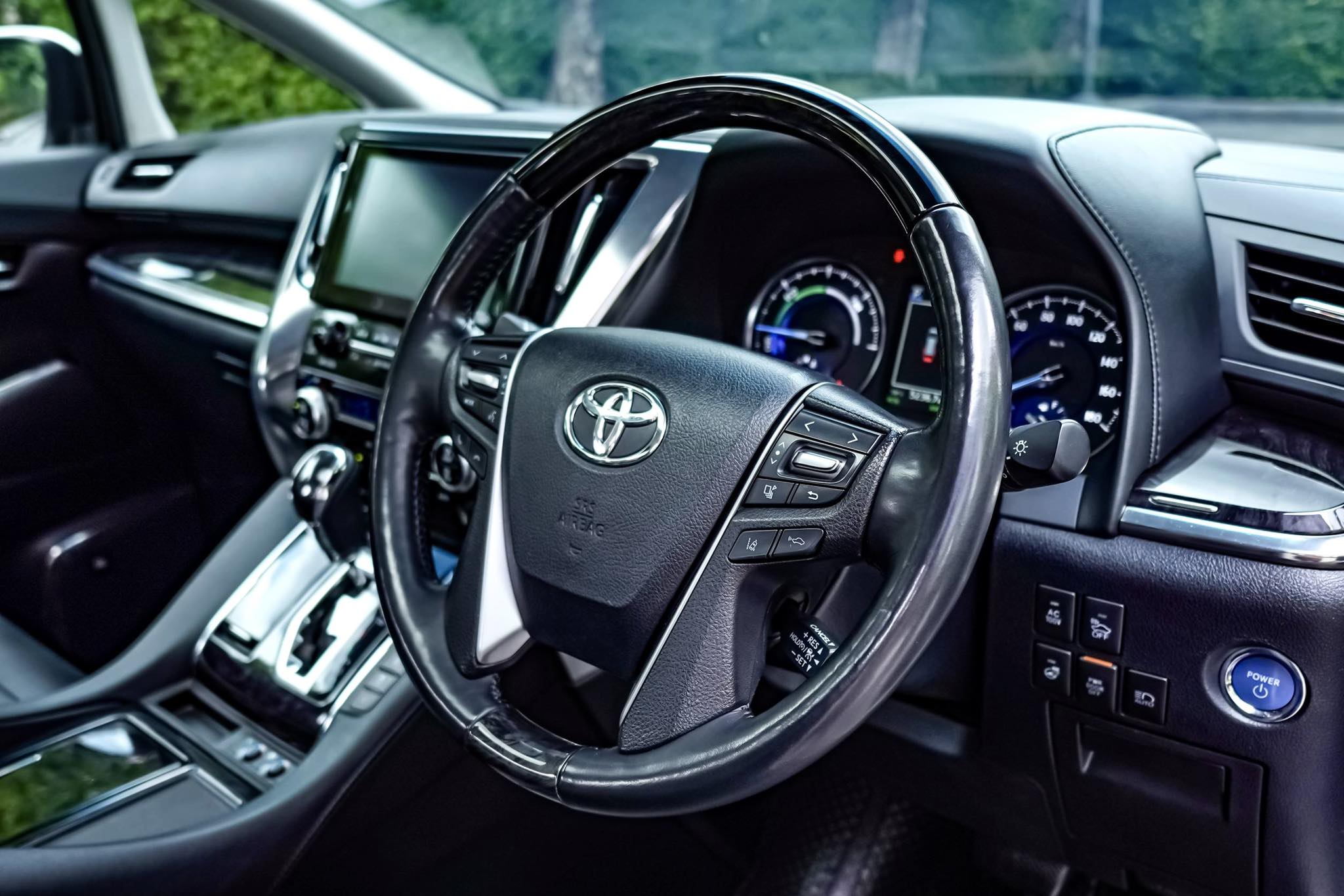 Toyota Alphard SRC Hybrid คันนี้รุ่นพิเศษจากป้ายแดง ขายถูกมากคะ ตัวถังสวยจัดเลย (รูปที่ 37)