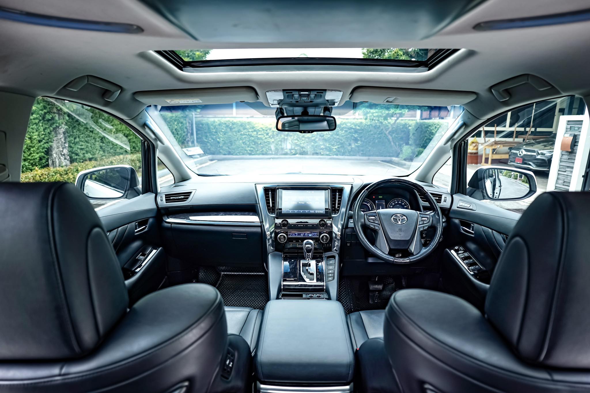 Toyota Alphard SRC Hybrid คันนี้รุ่นพิเศษจากป้ายแดง ขายถูกมากคะ ตัวถังสวยจัดเลย (รูปที่ 23)