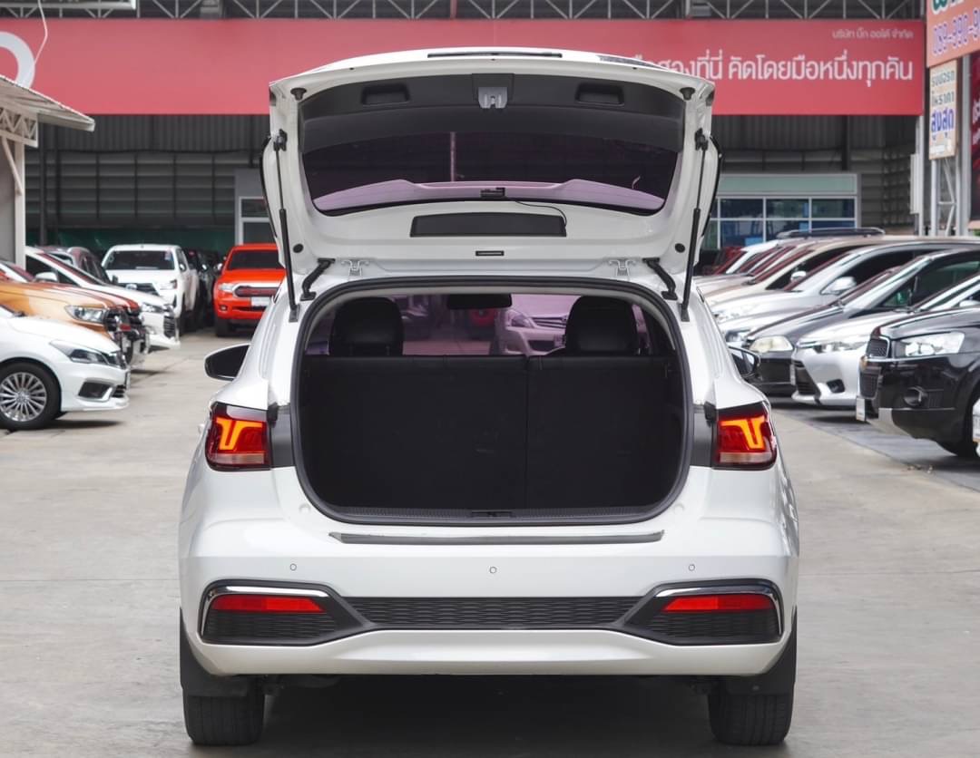 2022 MG EP สีขาว (รูปที่ 8)