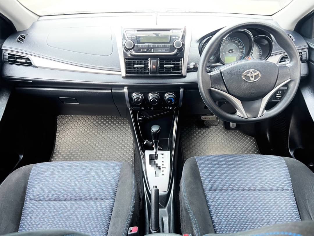 2013 Toyota Vios สีเงิน (รูปที่ 14)