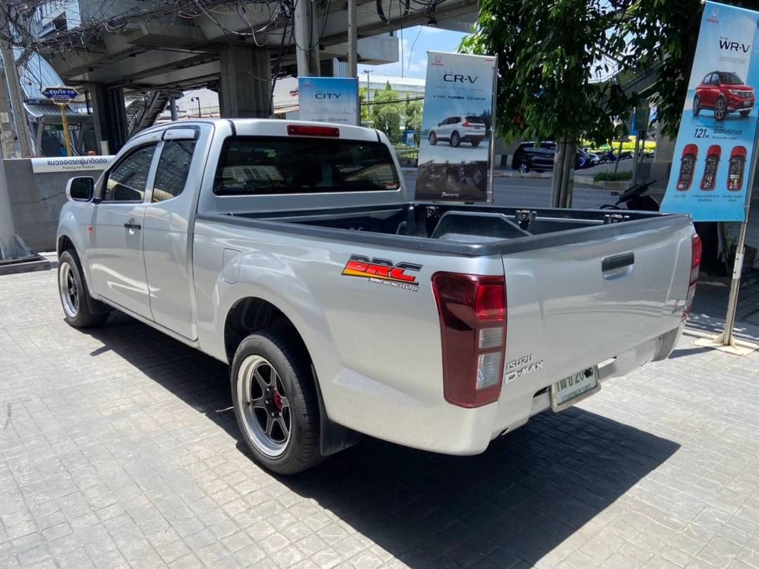 2013 Isuzu D-Max Space Cab สีเงิน (รูปที่ 5)