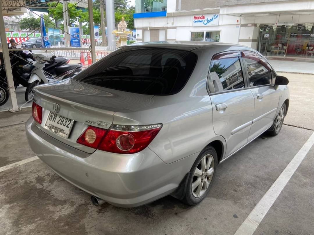 2006 Honda City ZX สีเงิน (รูปที่ 2)