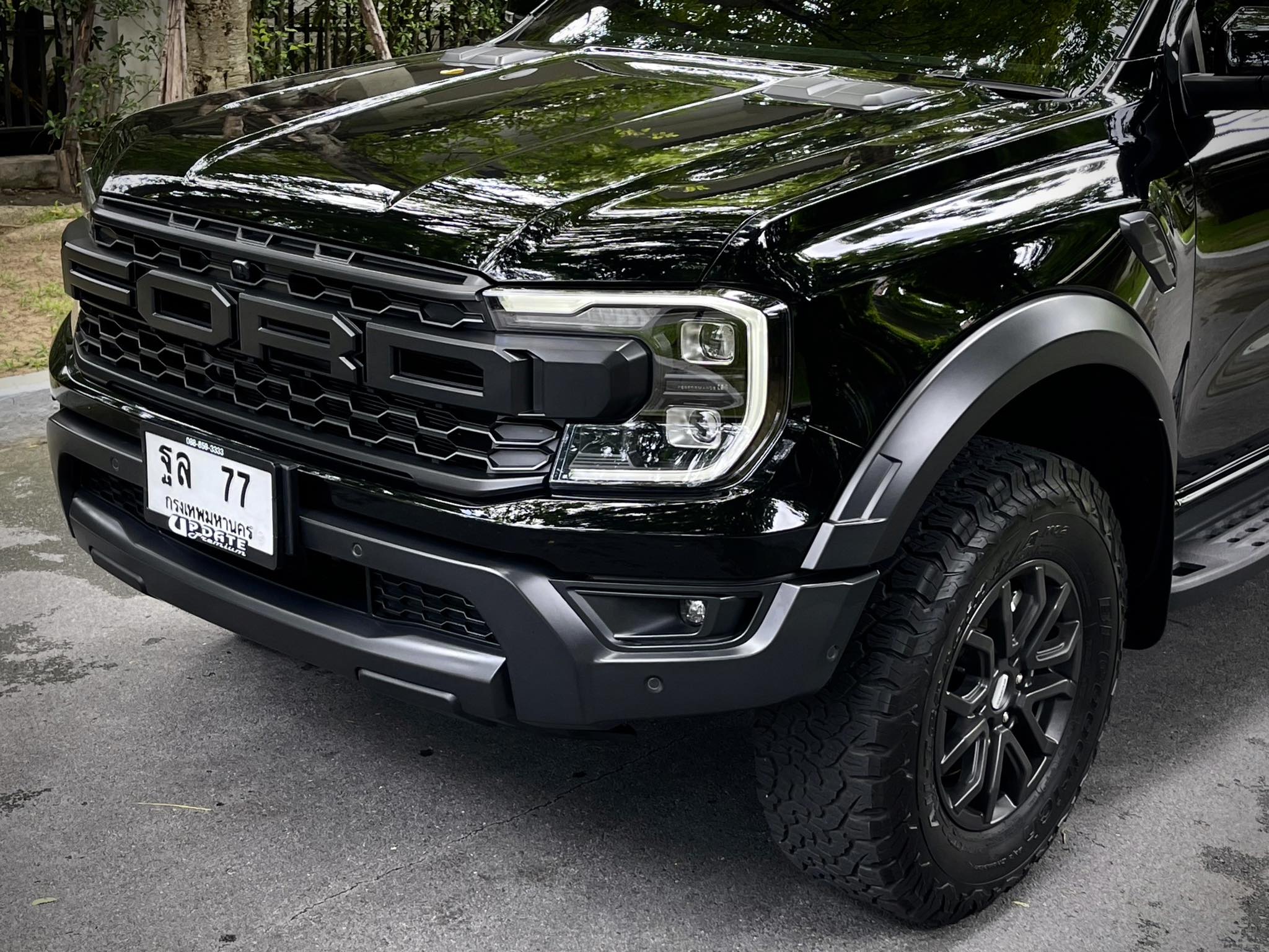 Ford Raptor รุ่นใหม่ล่าสุด หมื่นโล อย่ากระพริบตา