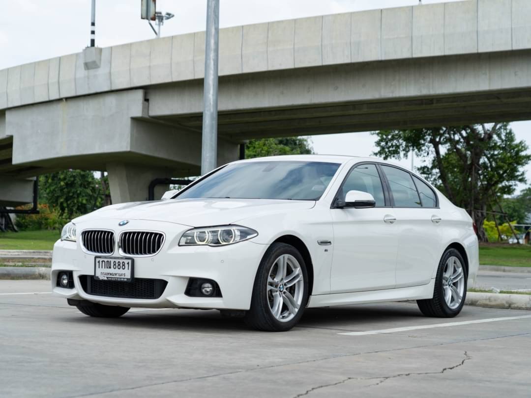 2016 BMW 528i M SPORT F10 สีขาว