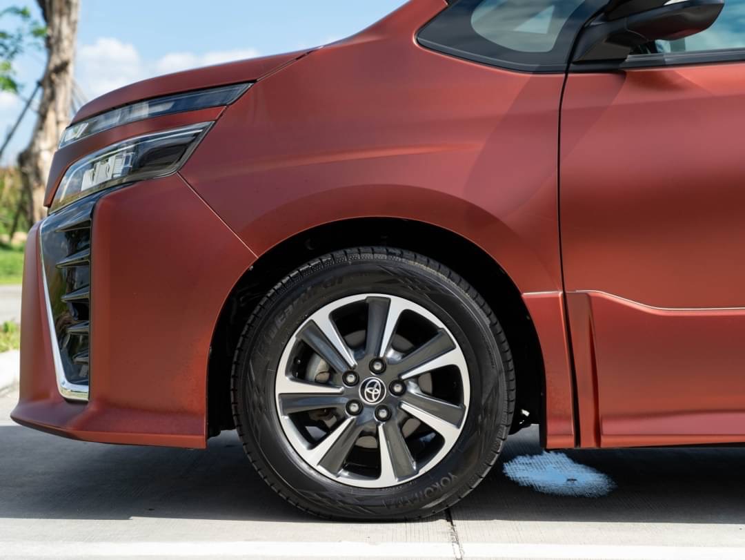 2021 Toyota Voxy สีส้ม (รูปที่ 15)