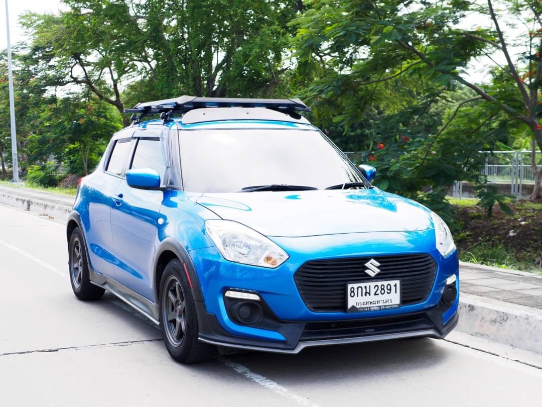 2019 Suzuki Swift สีน้ำเงิน