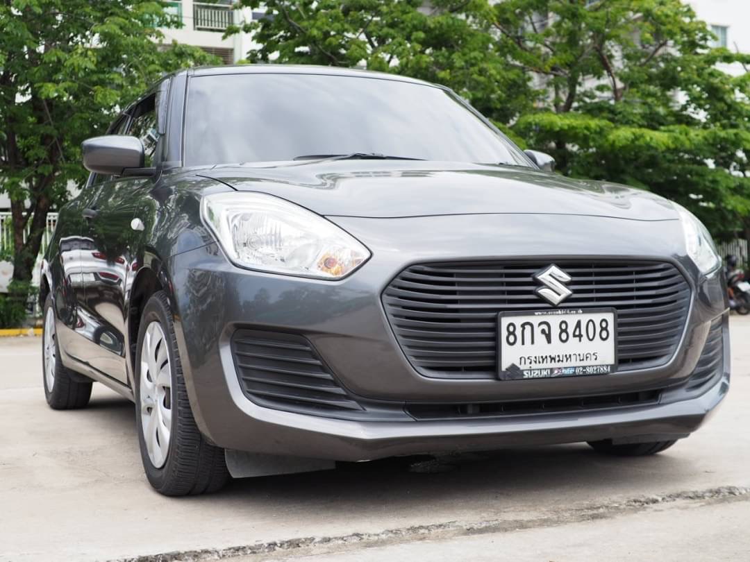 2018 Suzuki Swift สีเทา