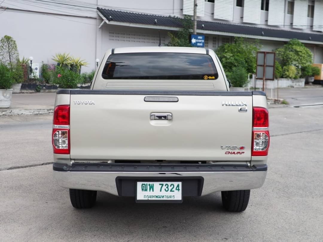 2012 Toyota Hilux Vigo Prerunner (Cab) สีทอง (รูปที่ 5)