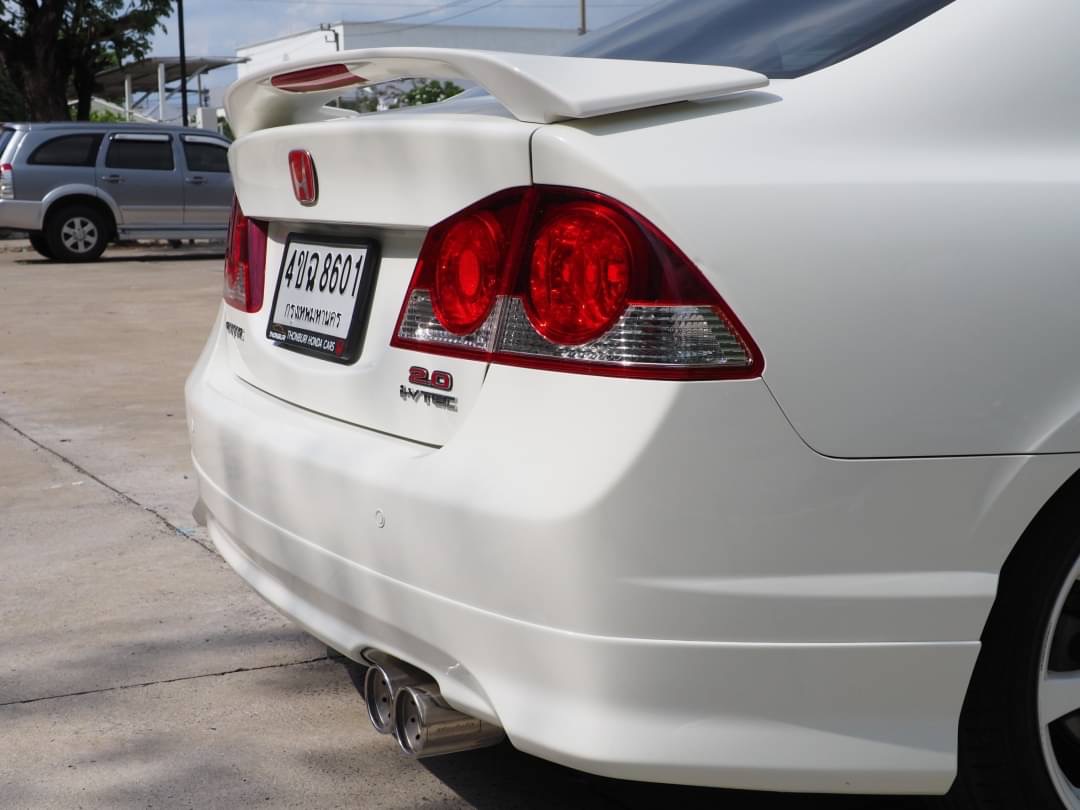 2008 Honda Civic FD สีขาว (รูปที่ 3)