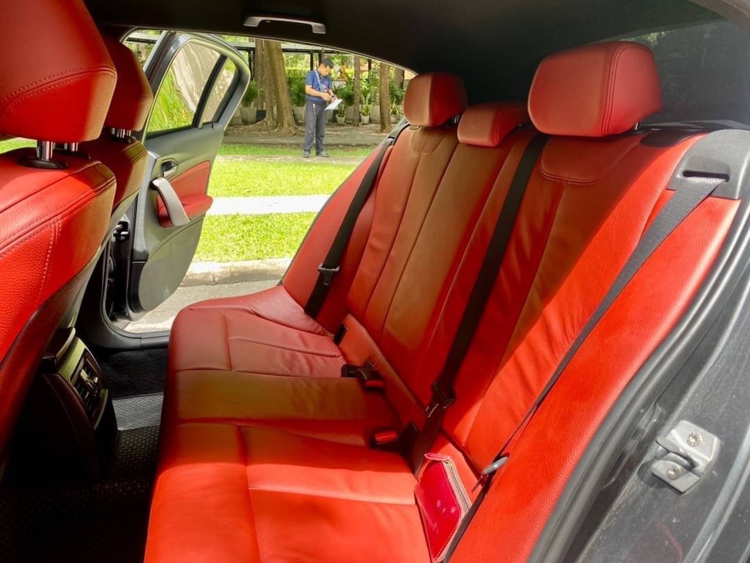 2014 BMW 1 Series F20 116i สีดำ (รูปที่ 10)
