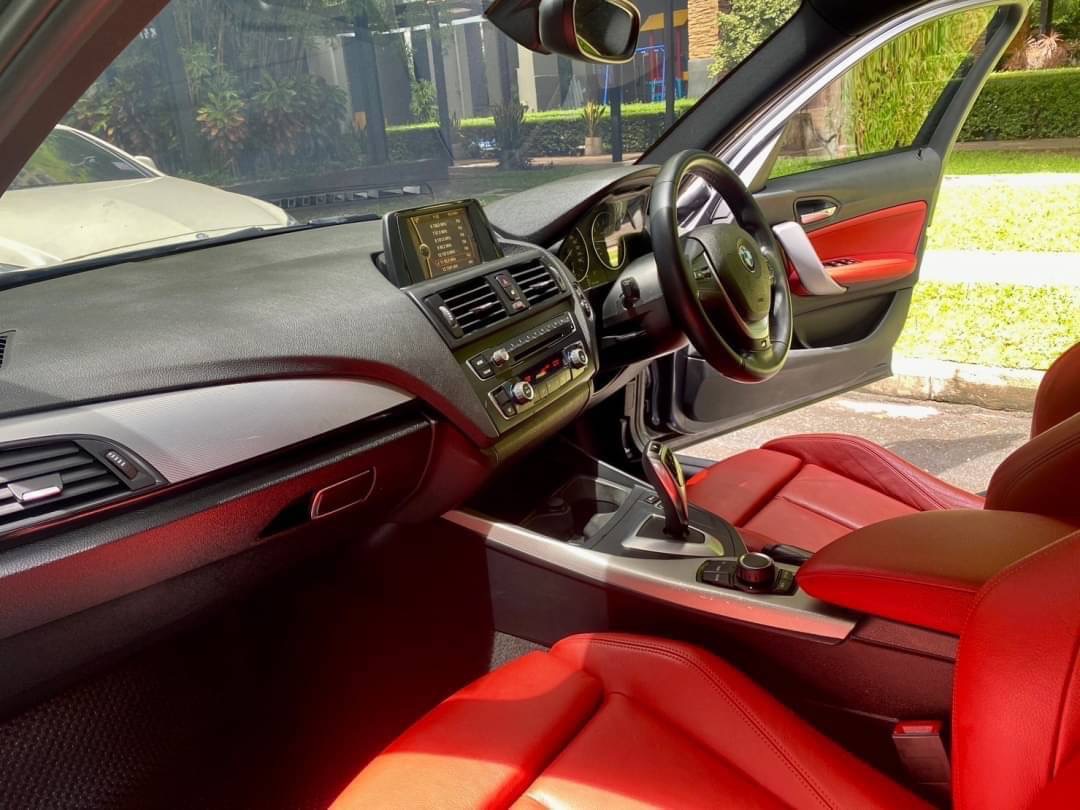 2014 BMW 1 Series F20 116i สีดำ (รูปที่ 7)