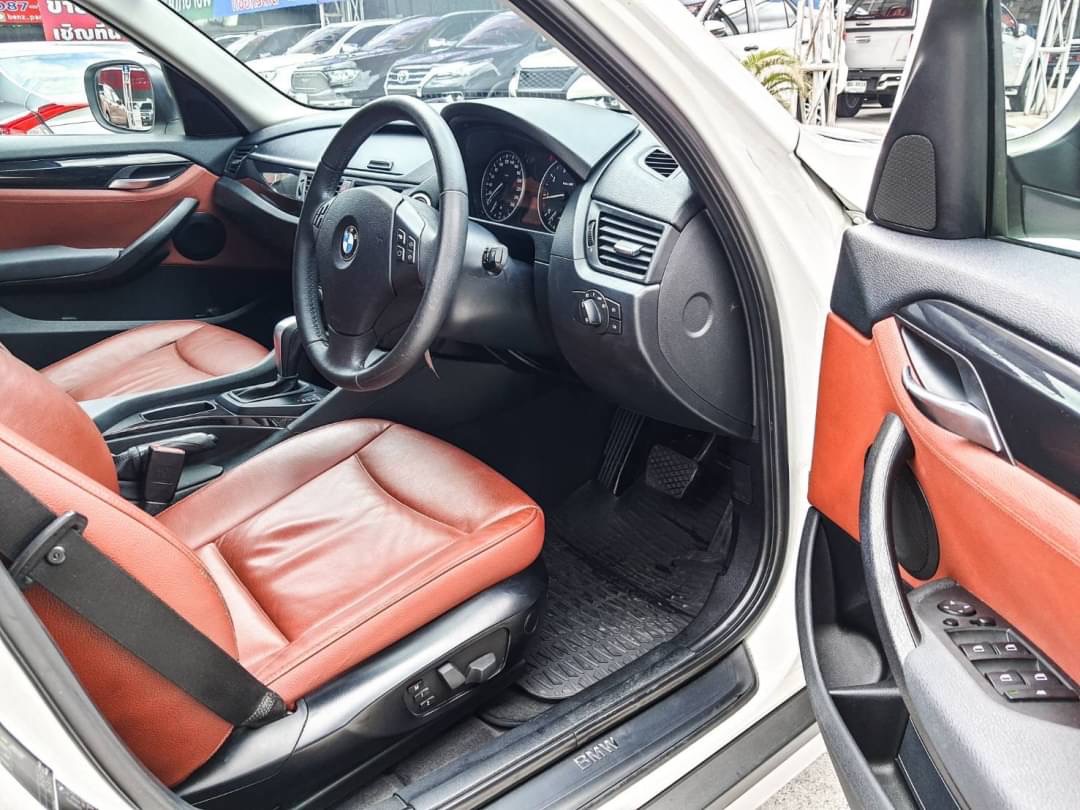 2012 BMW X1 E84 สีขาว (รูปที่ 9)