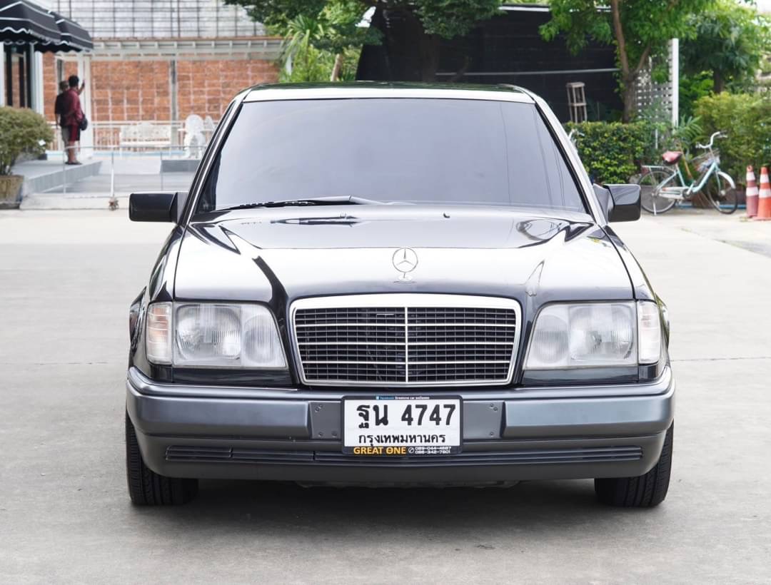 1995 Mercedes-Benz E280 masterpiece สีเทา (รูปที่ 5)