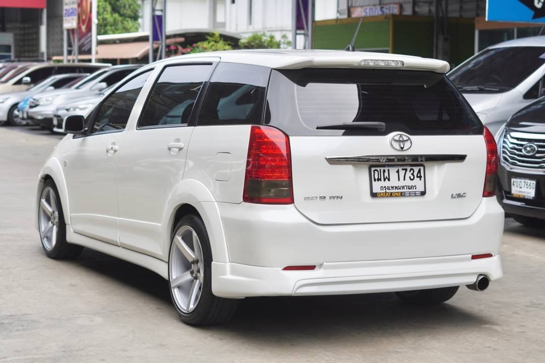 2009 Toyota Wish สีขาว (รูปที่ 8)