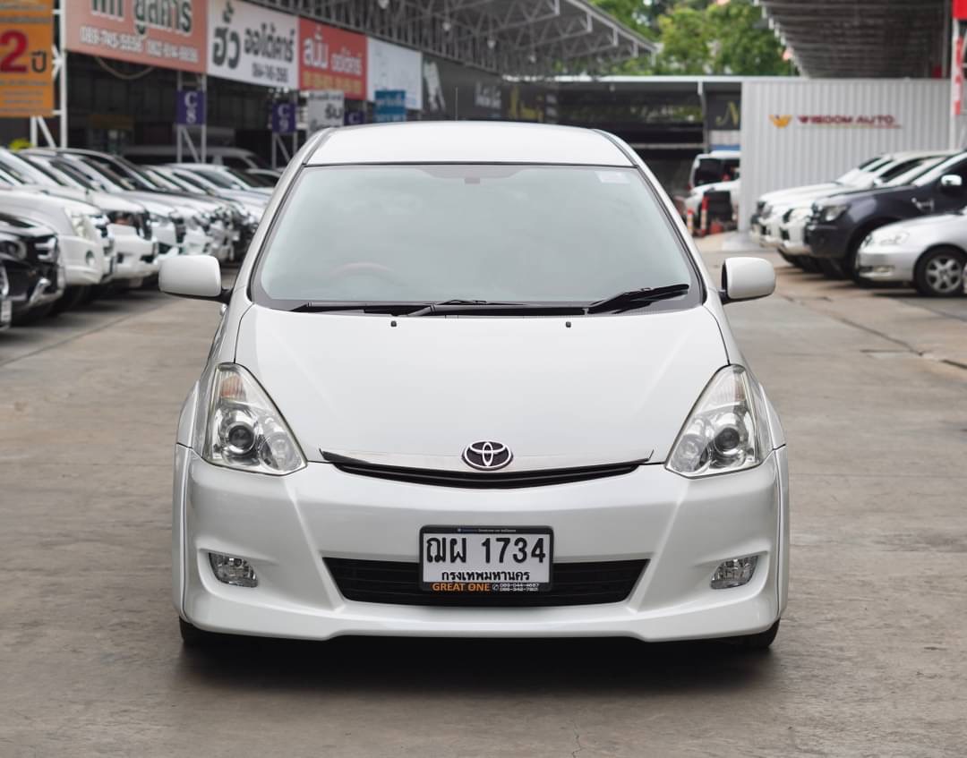 2009 Toyota Wish สีขาว (รูปที่ 2)