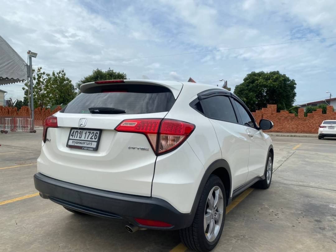 2015 Honda HR-V สีขาว (รูปที่ 2)