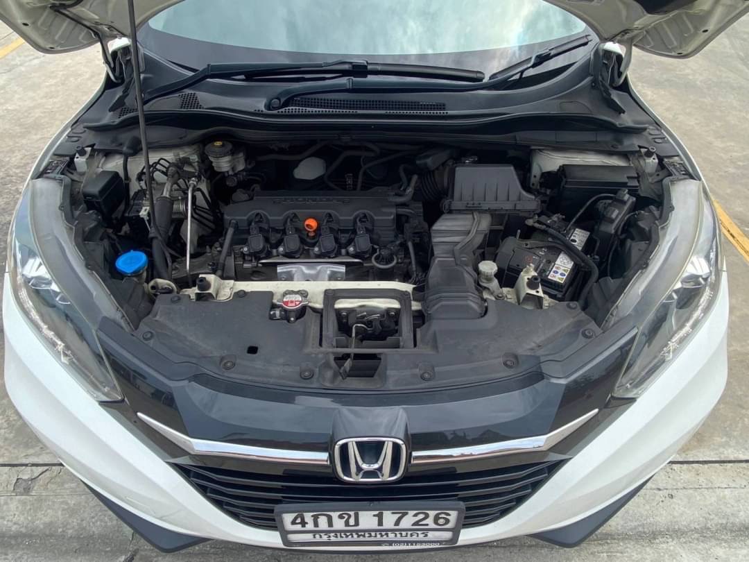 2015 Honda HR-V สีขาว (รูปที่ 9)