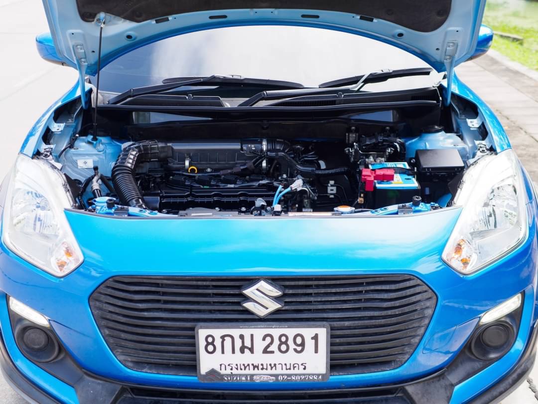 2019 Suzuki Swift สีน้ำเงิน