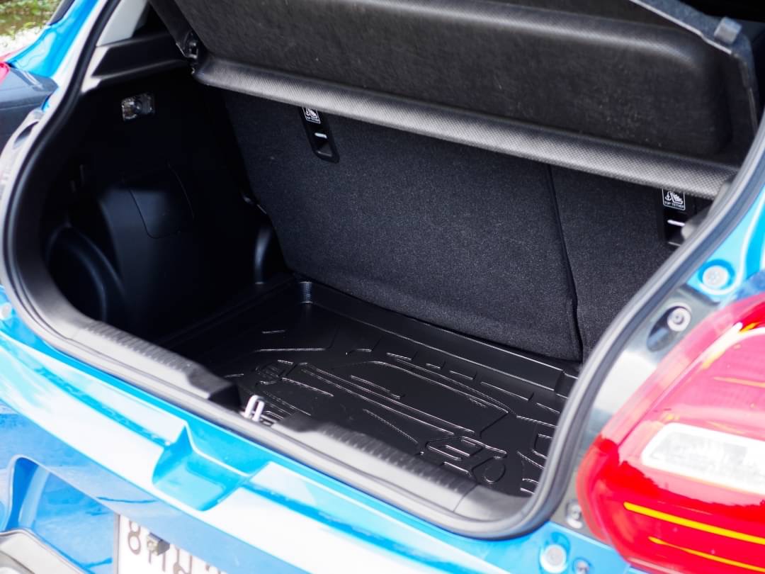 2019 Suzuki Swift สีน้ำเงิน (รูปที่ 16)
