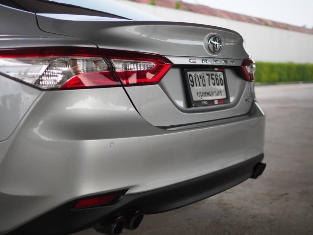 2019 Toyota Camry สีเงิน (รูปที่ 6)