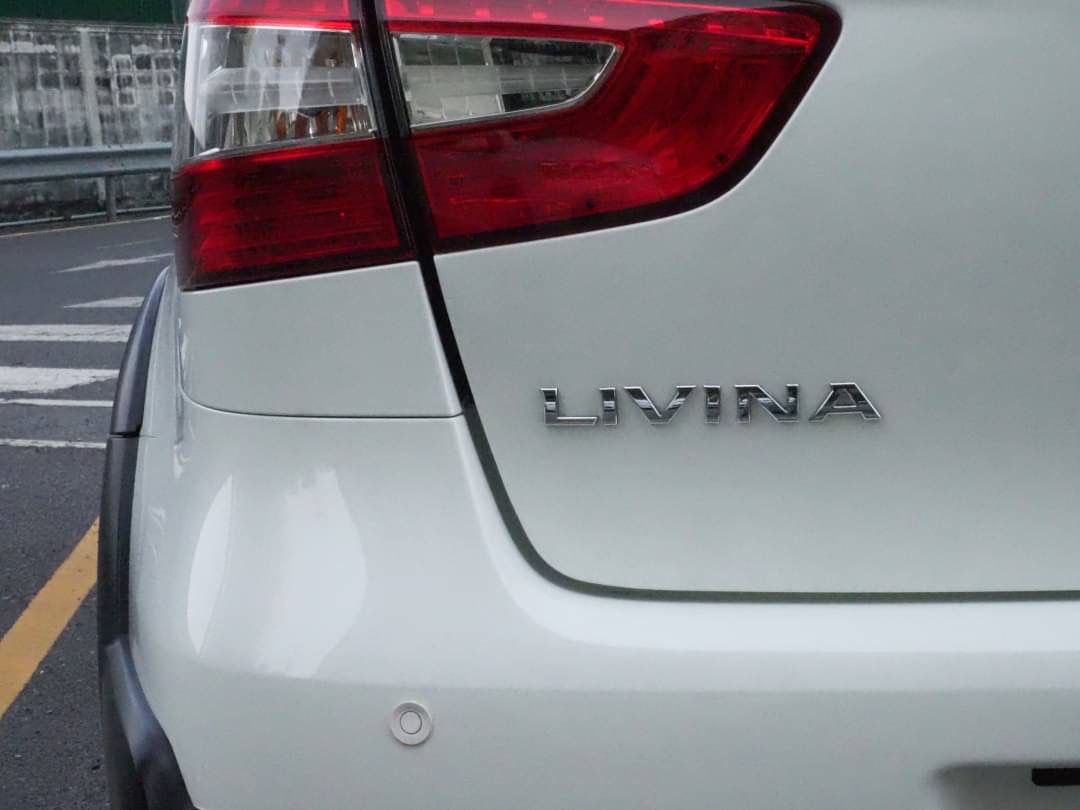 2014 Nissan Livina สีขาว (รูปที่ 18)