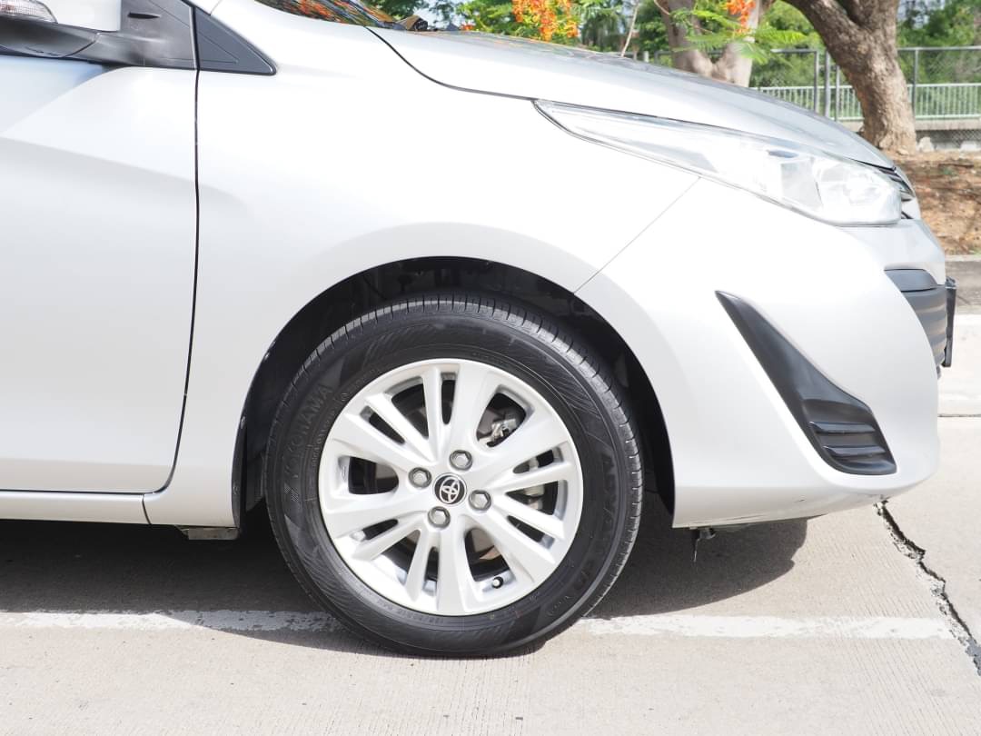 2018 Toyota Vios ไมเนอร์เชนจ์ สีเงิน (รูปที่ 2)