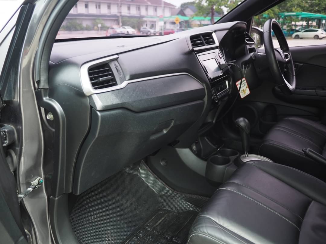 2016 Honda BR-V สีเทา (รูปที่ 20)
