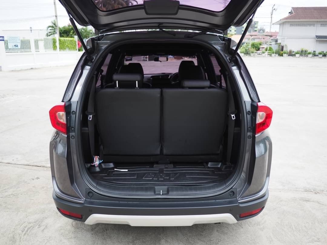 2016 Honda BR-V สีเทา (รูปที่ 14)