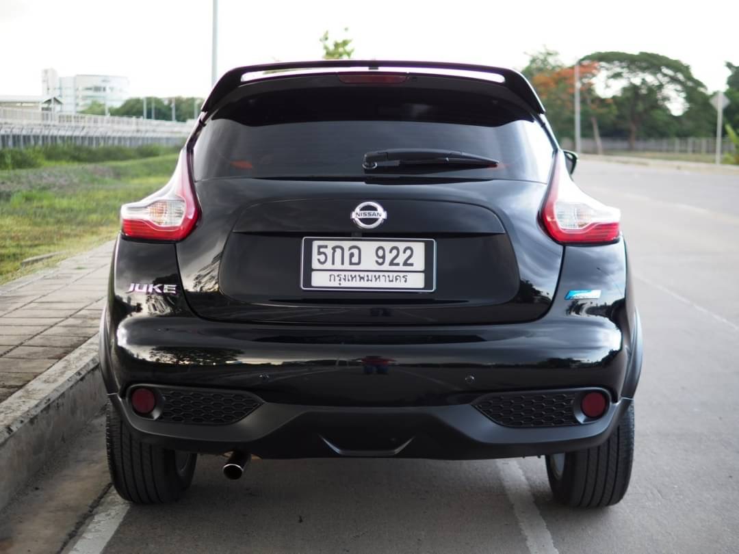 2017 Nissan Juke สีดำ (รูปที่ 10)