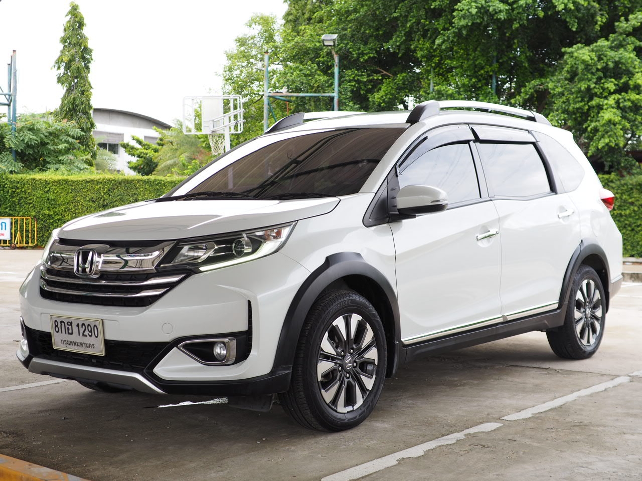 2019 Honda BR-V สีขาว (รูปที่ 3)