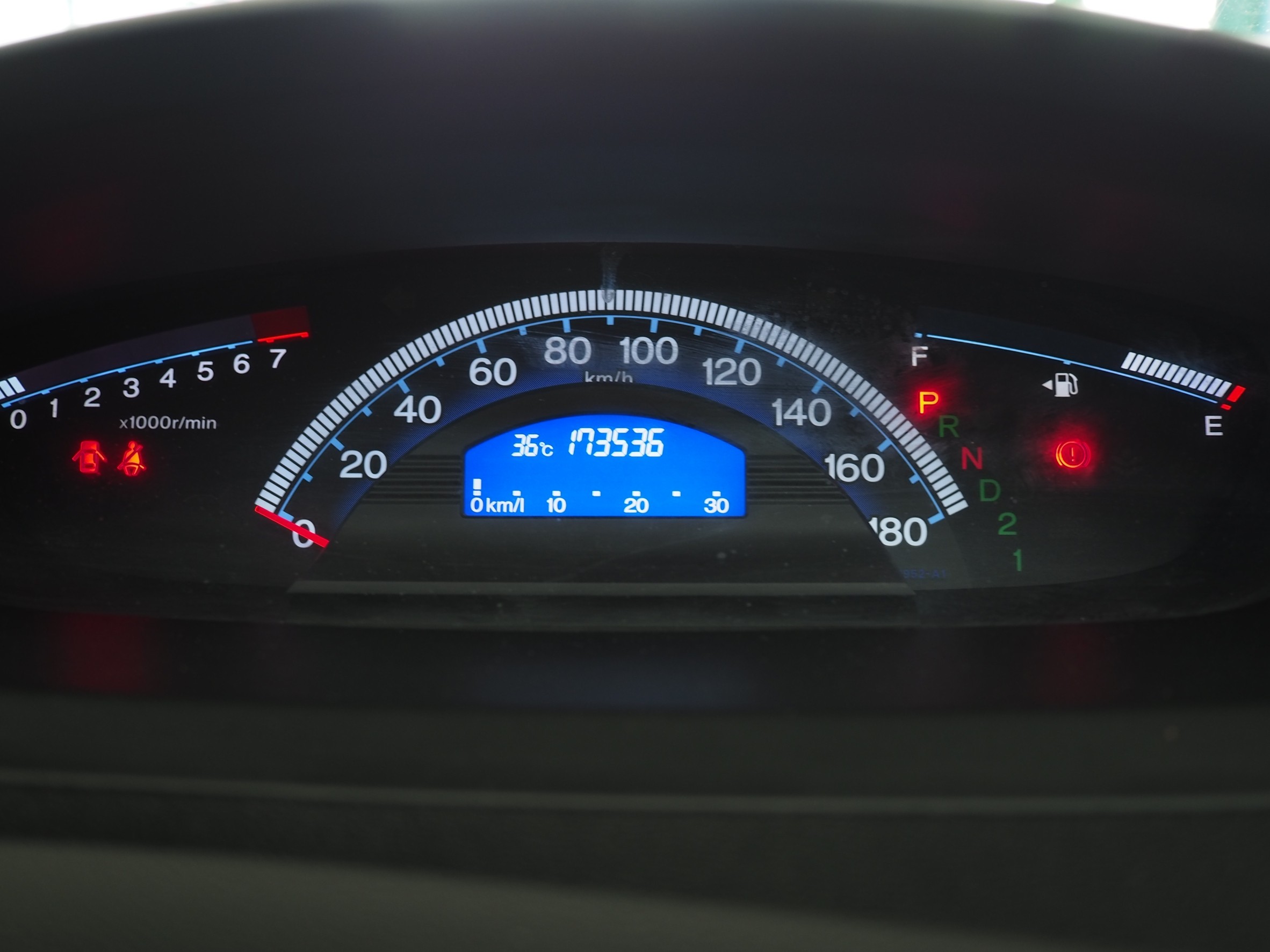 2013 Honda Freed สีขาว (รูปที่ 9)