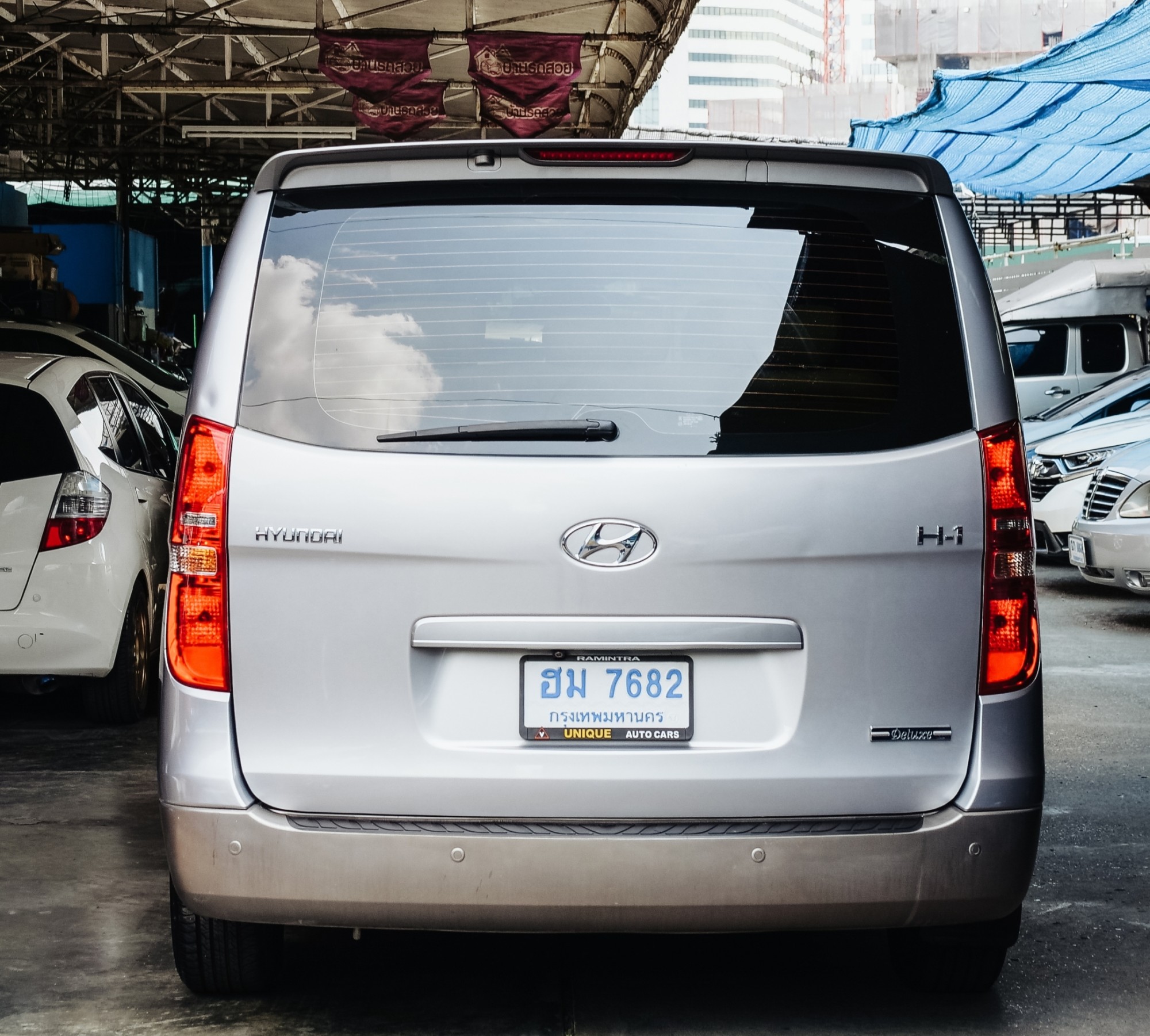2013 Hyundai H-1 สีเงิน (รูปที่ 19)