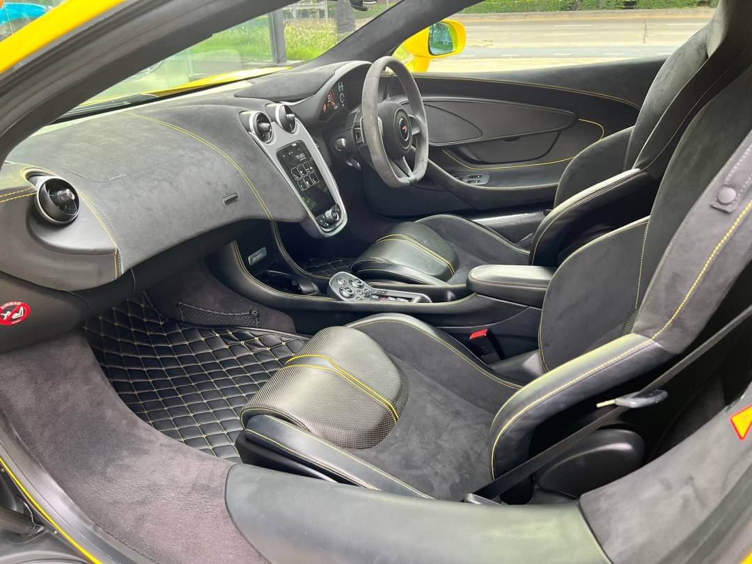 2019 McLaren 540C สีเหลือง (รูปที่ 12)