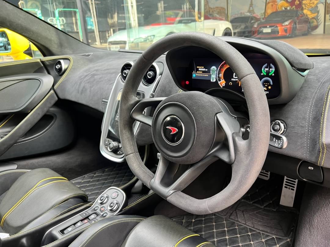 2019 McLaren 540C สีเหลือง (รูปที่ 13)